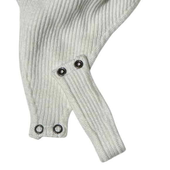 Y2K Abercrombie & Fitch Bodysuit | Ivory Ribbed Knit | Long Sleeve Scoop Neck - Picture 9 of 15